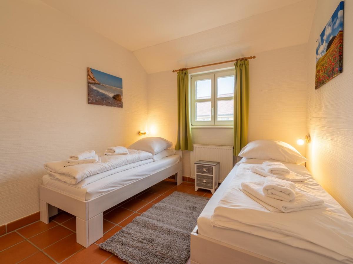 Feriendorf Rugana - Komfort Appartement Mit 2 Schlafzimmern Und Terrasse D03 Dranske Exterior photo